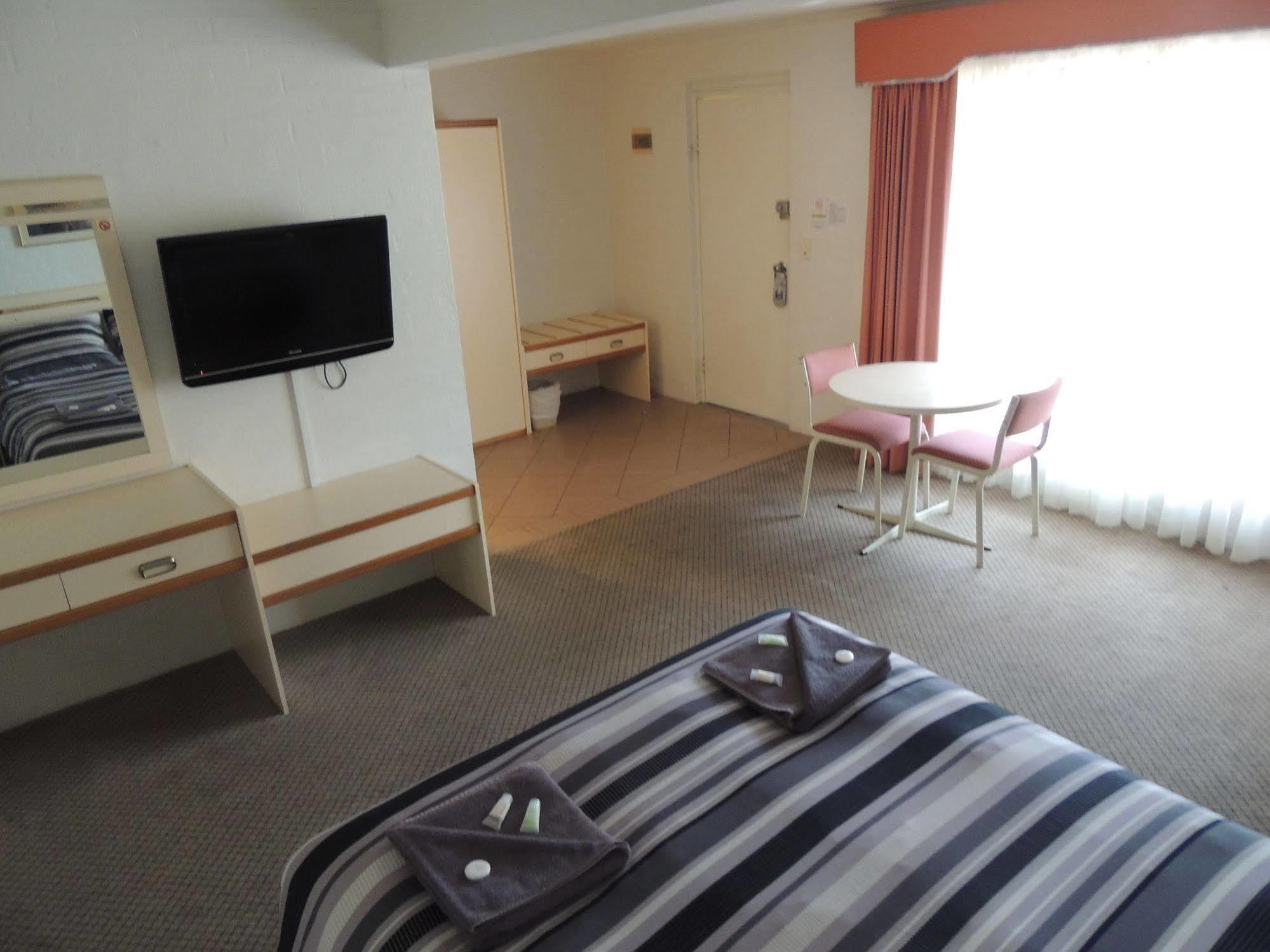 Argyle Terrace Motor Inn Батманс-Бей Екстер'єр фото