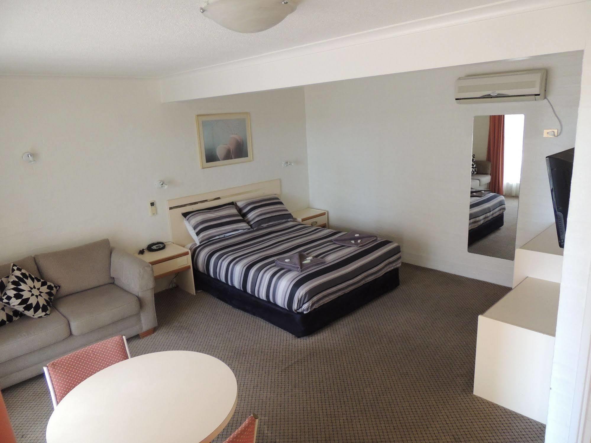Argyle Terrace Motor Inn Батманс-Бей Екстер'єр фото